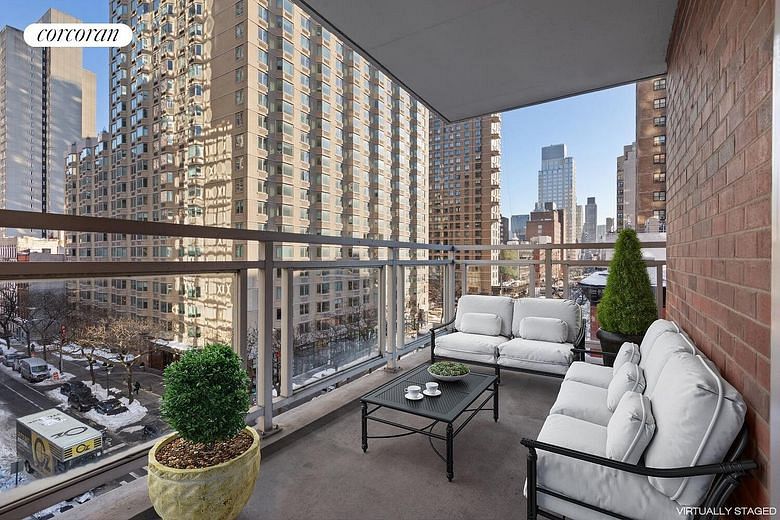 360 East 72nd Street #B709