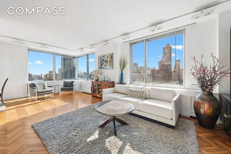360 East 88th Street #18D