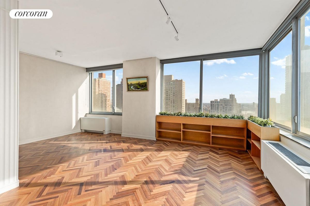 Image 1 of 9 for 360 East 88th Street #19D in Manhattan, NEW YORK, NY, 10128