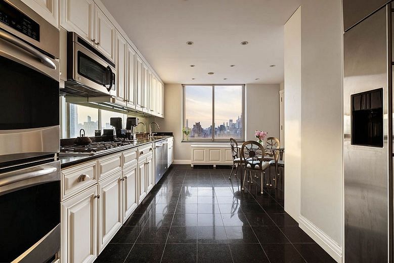 360 East 88th Street #PH40A