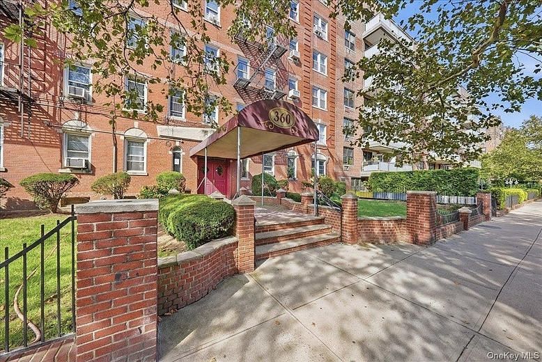360 Ocean Parkway #5G