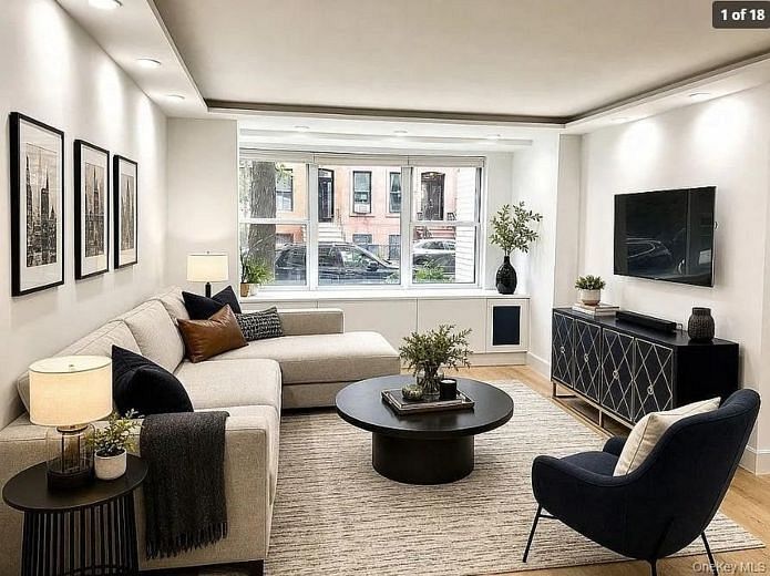 360 W 22nd Street #1K