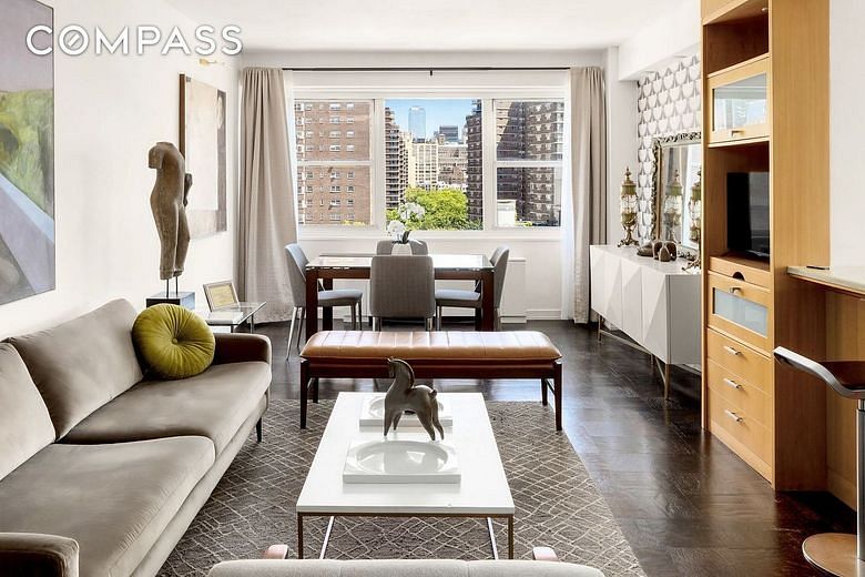 360 West 22nd Street #12L