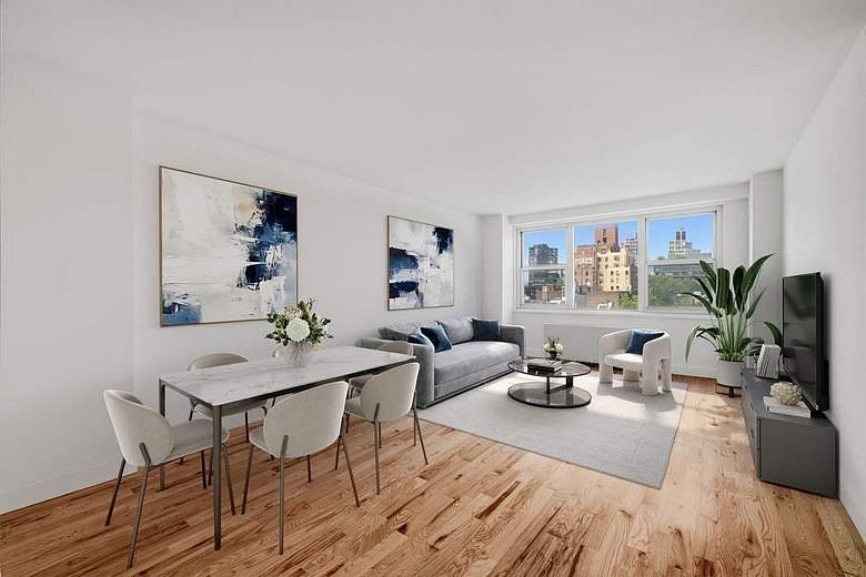 360 West 22nd Street #8D