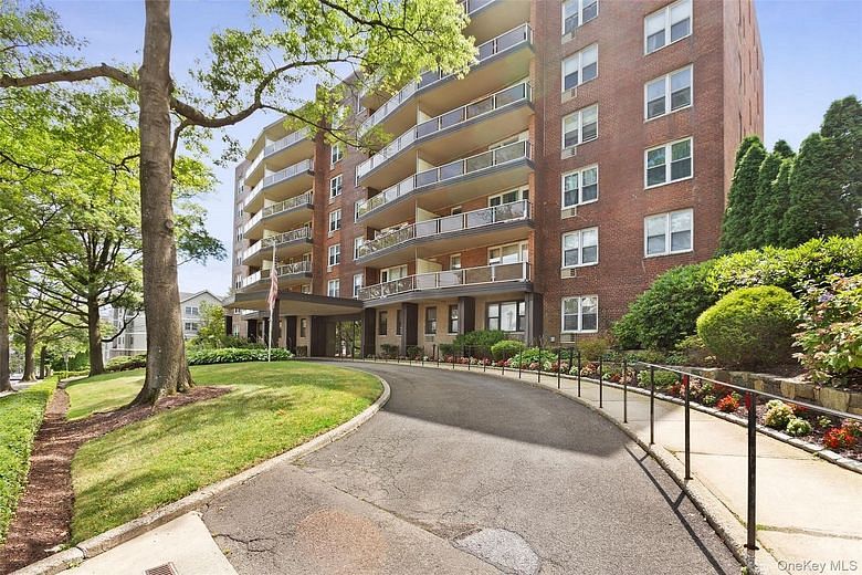 360 Westchester Avenue #223