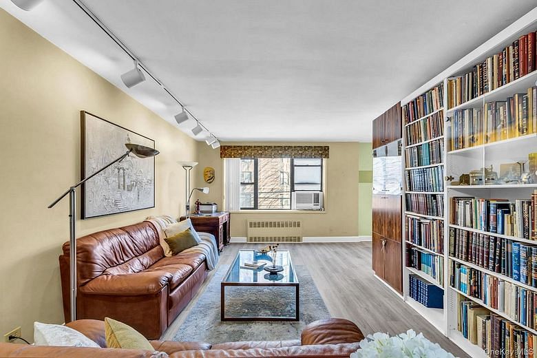 3601 Johnson Avenue #1C