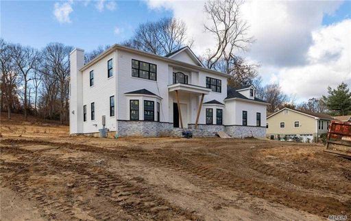 Image 1 of 35 for 16 Sleepy Hollow Lane in Long Island, Dix Hills, NY, 11746