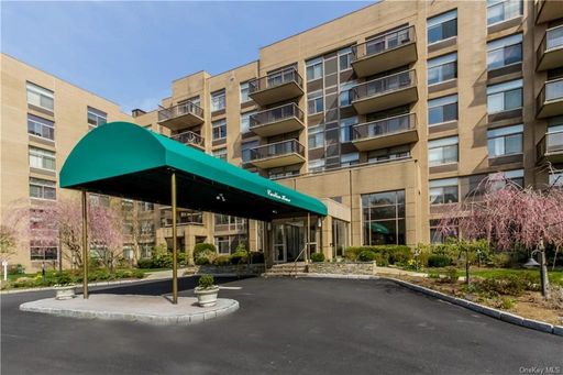 Image 1 of 22 for 35 N Chatsworth Avenue #4E in Westchester, Larchmont, NY, 10538