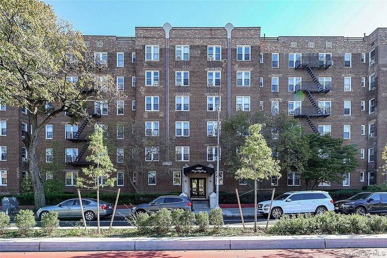 3626 Kings Highway #4E