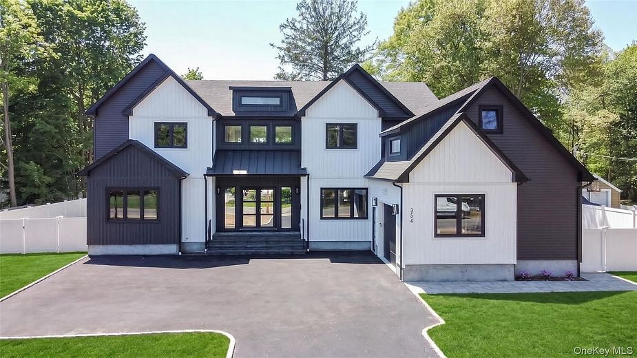 364 Old Farmingdale Road