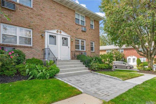 Image 1 of 14 for 3 Anchorage Lane #1A in Long Island, Oyster Bay, NY, 11771