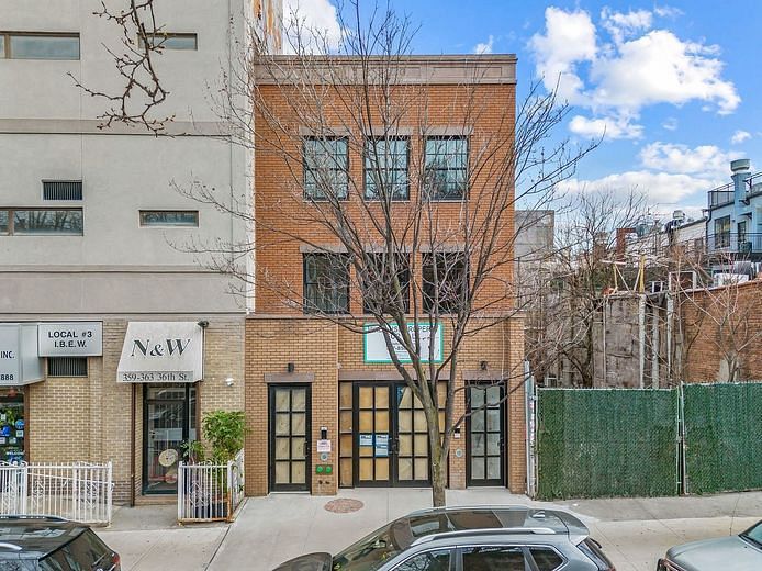 365 36th Street #1