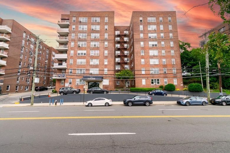 365 Bronx River Road #2M