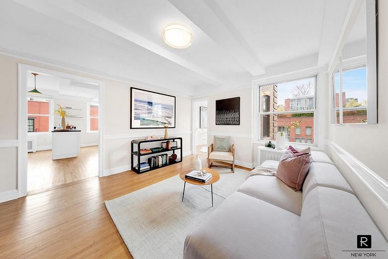 365 West 20th Street #6DE