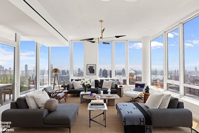 368 Third Avenue #PH34A