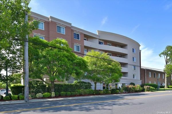 Image 1 of 26 for 242 Maple Avenue #209 in Long Island, Westbury, NY, 11590