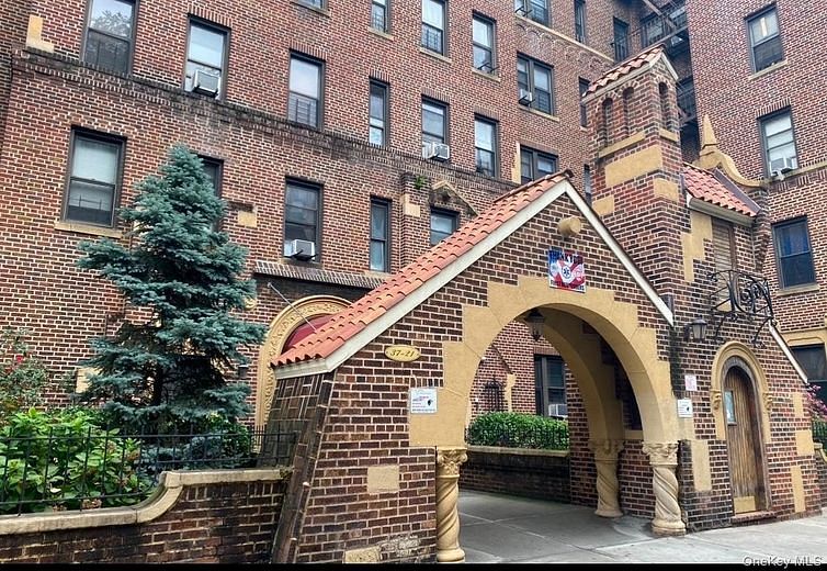 37-21 80th Street #4M