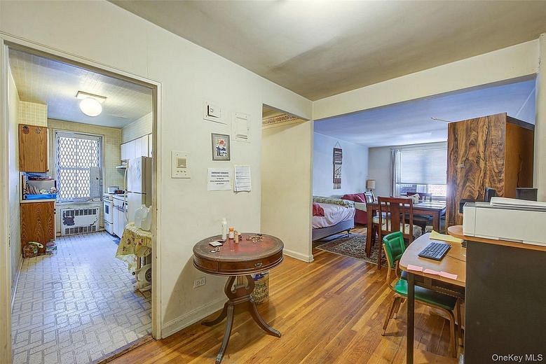 37-27 86th Street St #5S