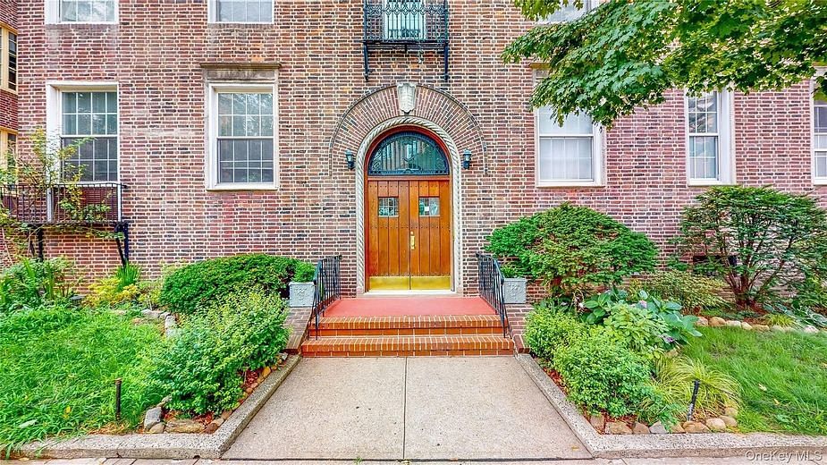 37-28 85th Street #32