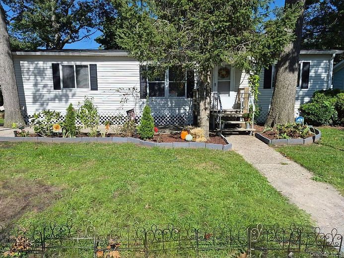 37-28 Hubbard Avenue