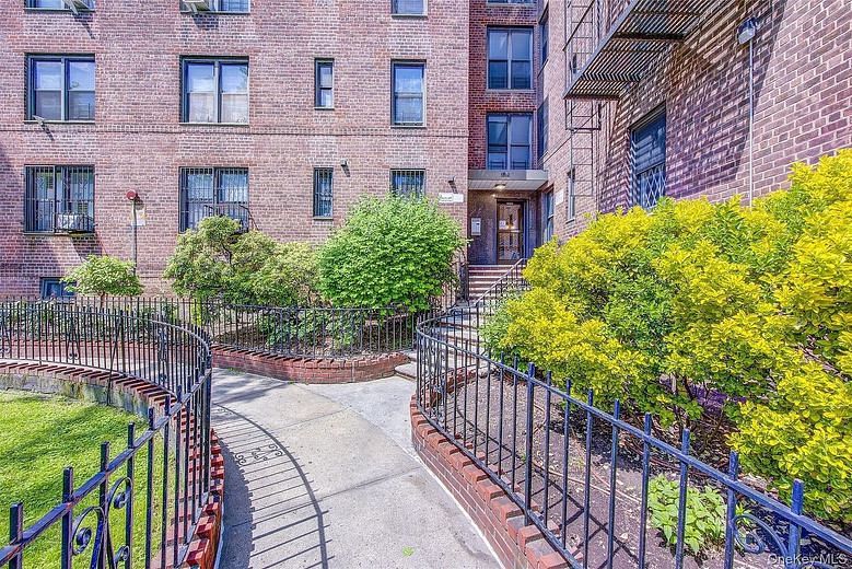 37-50 87th Street St #3E