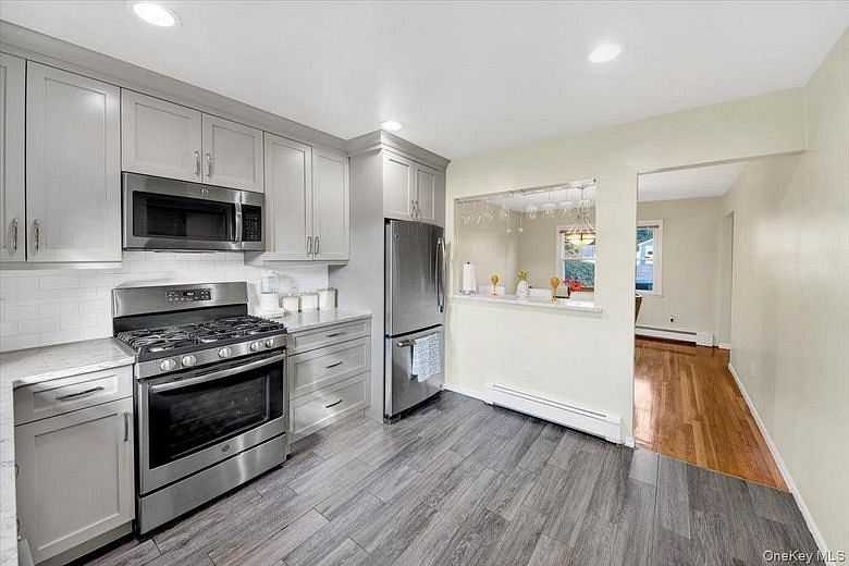 37 aka 39 Deshon Avenue