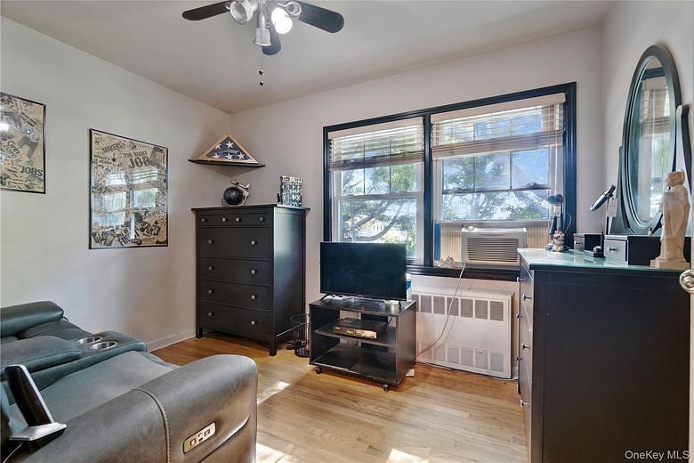 37 Bayberry Avenue