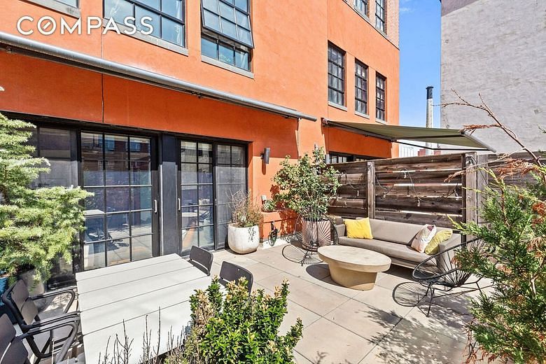 37 Bridge Street #4G