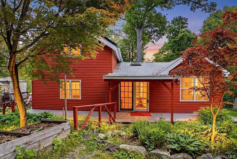 37 Hollowbrook Lane