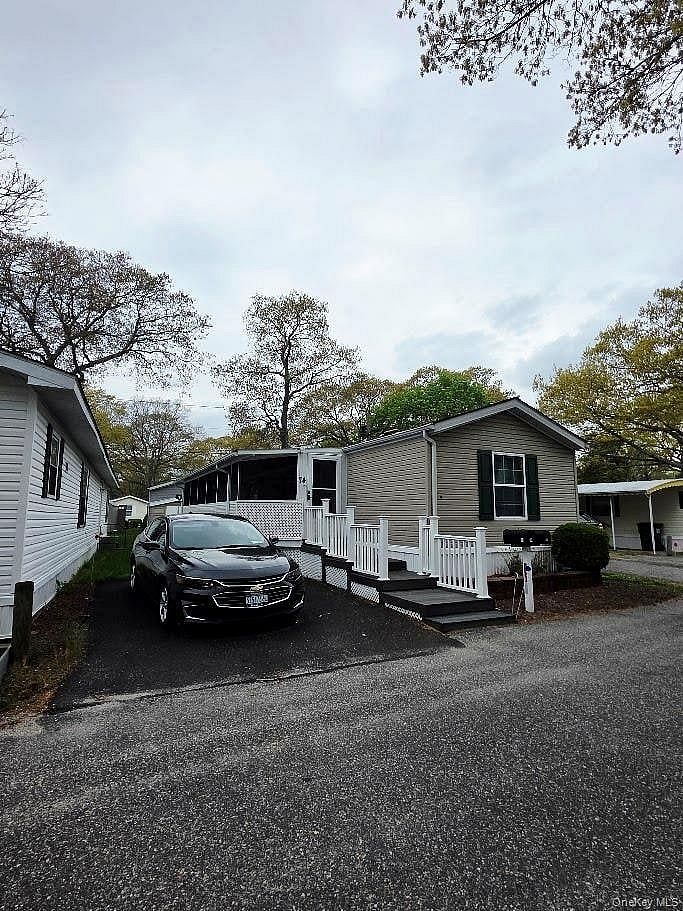 37 Hubbard Avenue #74