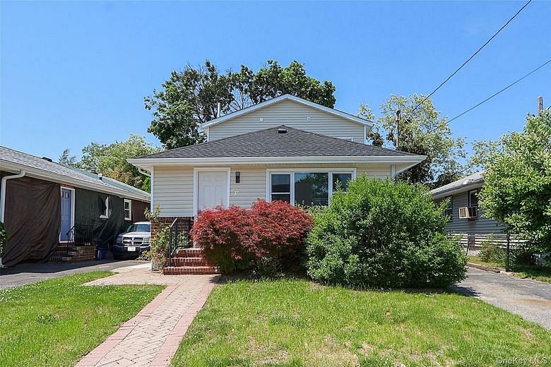 37 Lancaster Place