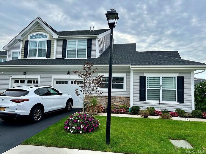 37 Willow Circle #37