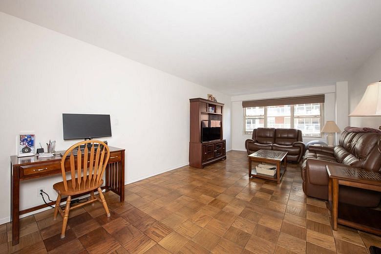 370 East 76th Street #B704