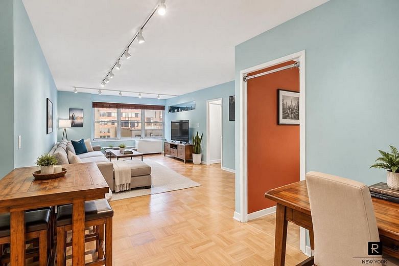 370 East 76th Street #B707