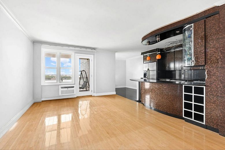 370 Ocean parkway #11J