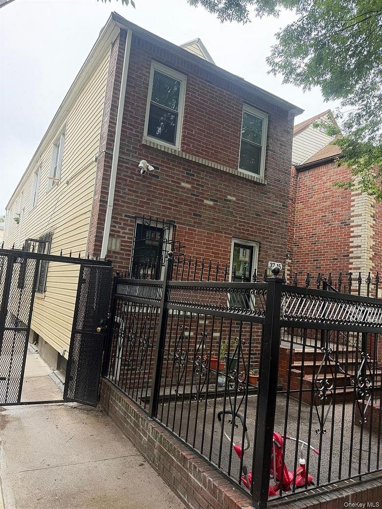 3715 94th Street
