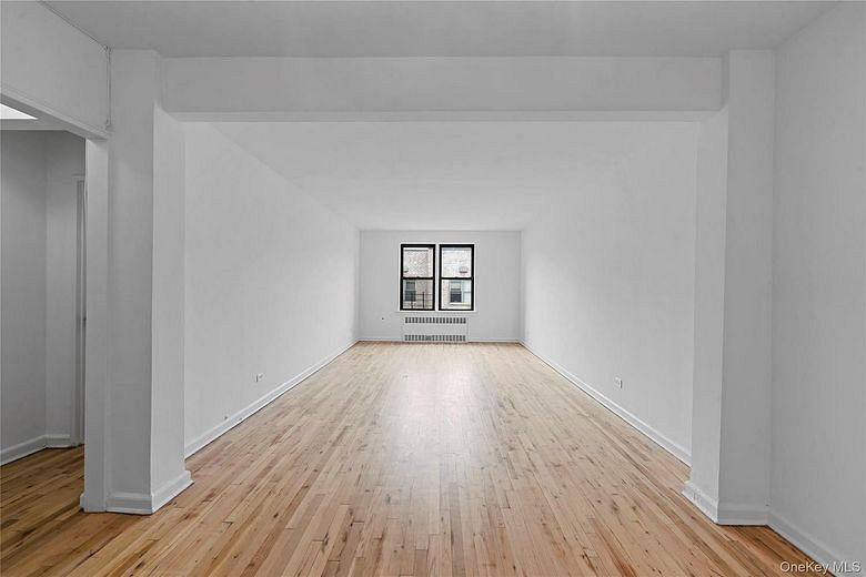 3726 87TH ST #6A