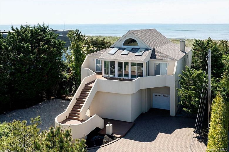 373 Dune Road