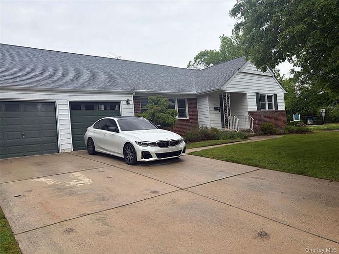 3737 Maxwell Drive