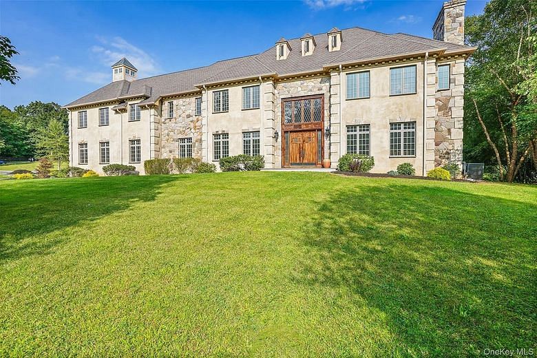 3747 Purchase Street