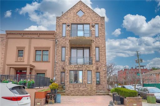 Image 1 of 33 for 3758 Bayview Avenue in Brooklyn, Sea Gate, NY, 11224