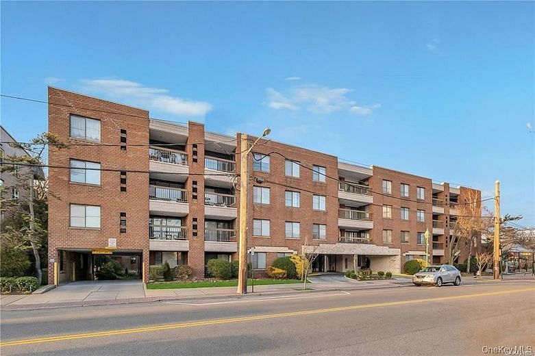 376 Central Avenue #2N