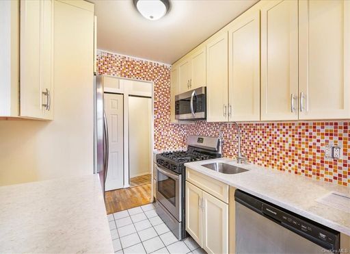 Image 1 of 19 for 377 N Broadway #727 in Westchester, Yonkers, NY, 10701
