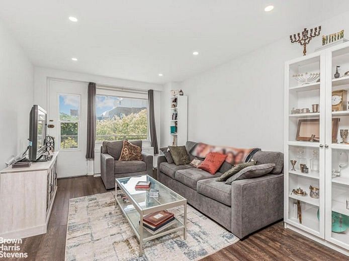 3777 Independence avenue #4D