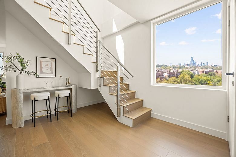 379 Ocean Parkway #PHB