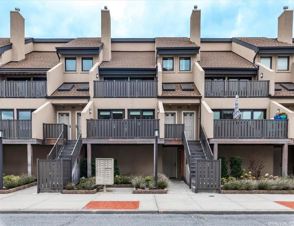 Image 1 of 22 for 379 W Broadway #A in Long Island, Long Beach, NY, 11561