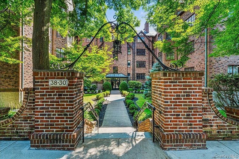 38-30 Douglaston Parkway #G2