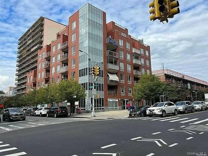 38-34 Parsons Boulevard #PH-D