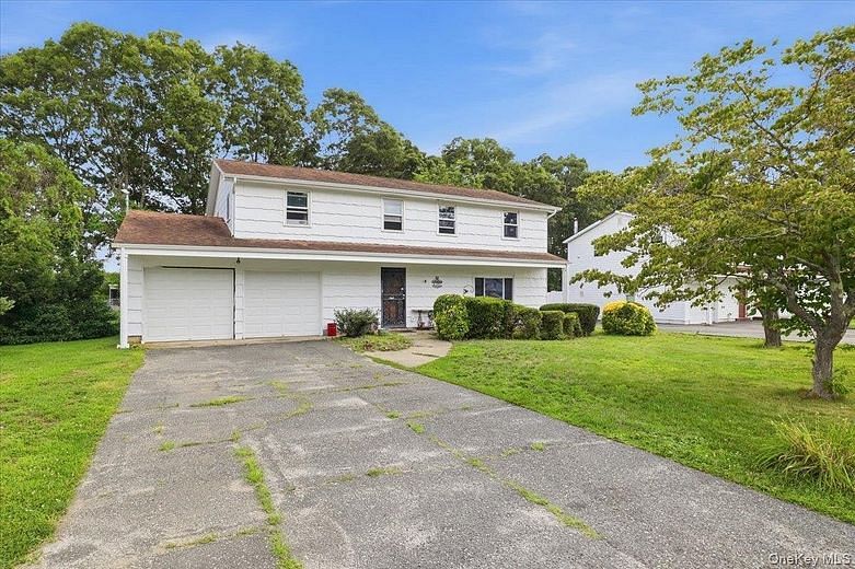 38 Appel Drive E