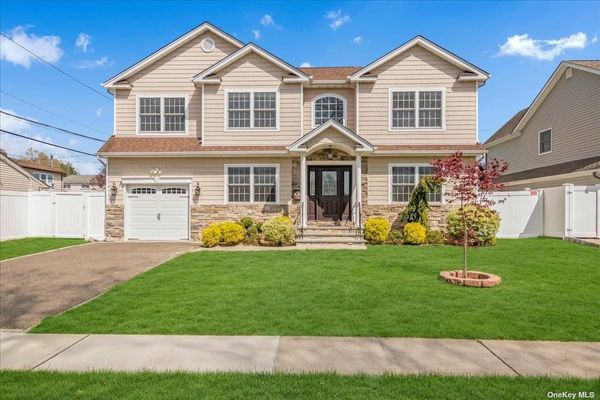 Image 1 of 26 for 38 Arbor Road in Long Island, Syosset, NY, 11791